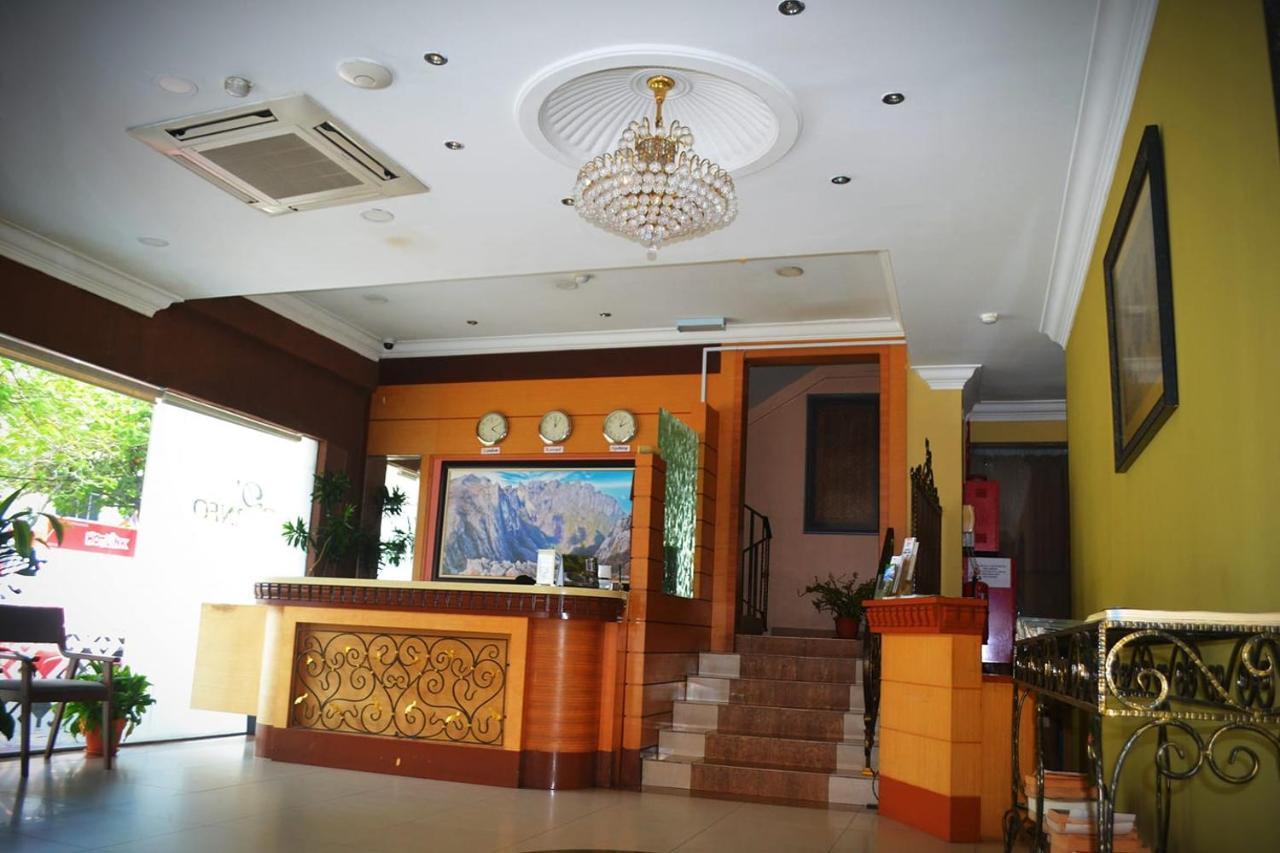 D'Borneo Hotel Kota Kinabalu Exterior photo