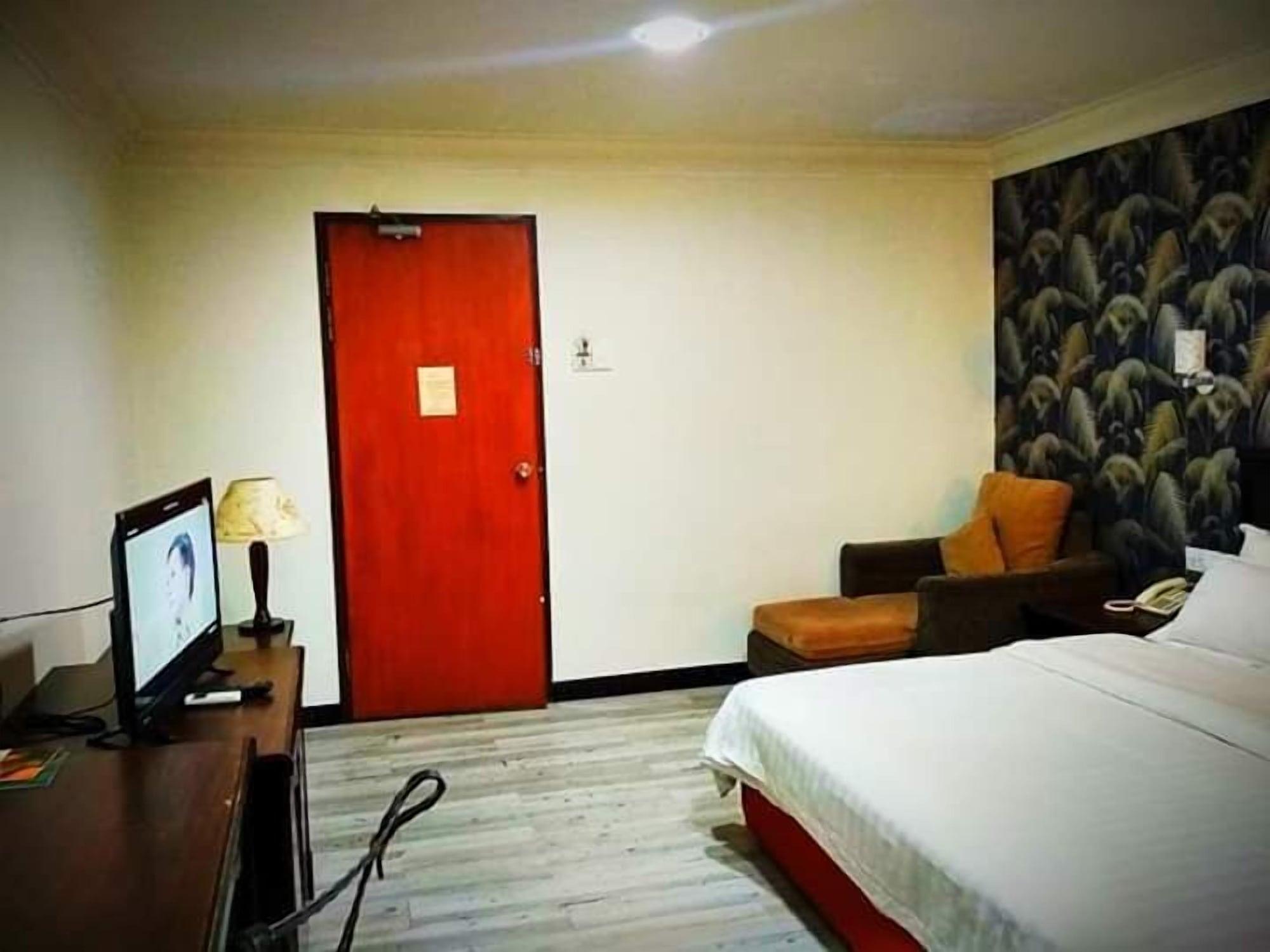 D'Borneo Hotel Kota Kinabalu Exterior photo