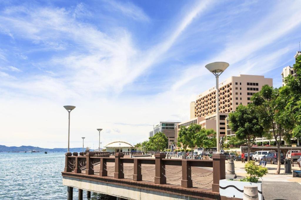 D'Borneo Hotel Kota Kinabalu Exterior photo